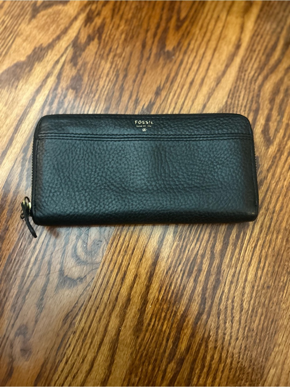 Fossil Logan Black Pebbled Leather RFID Zip Around Wallet